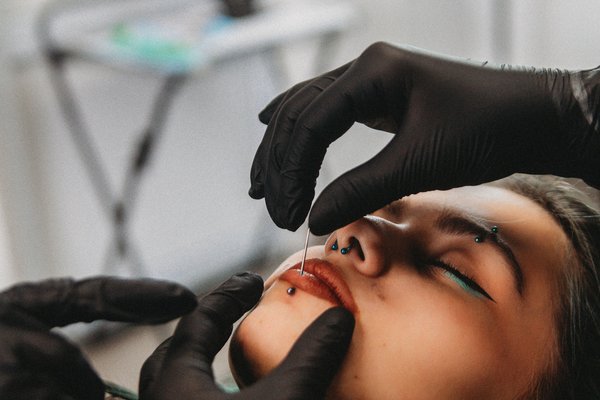 Piercing-Ausbildung in Wien