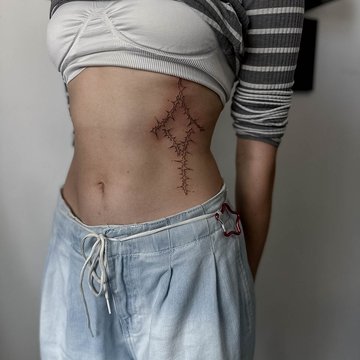 Rippen Tattoos Frauen