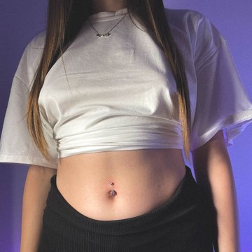 Bauchnabelpiercing